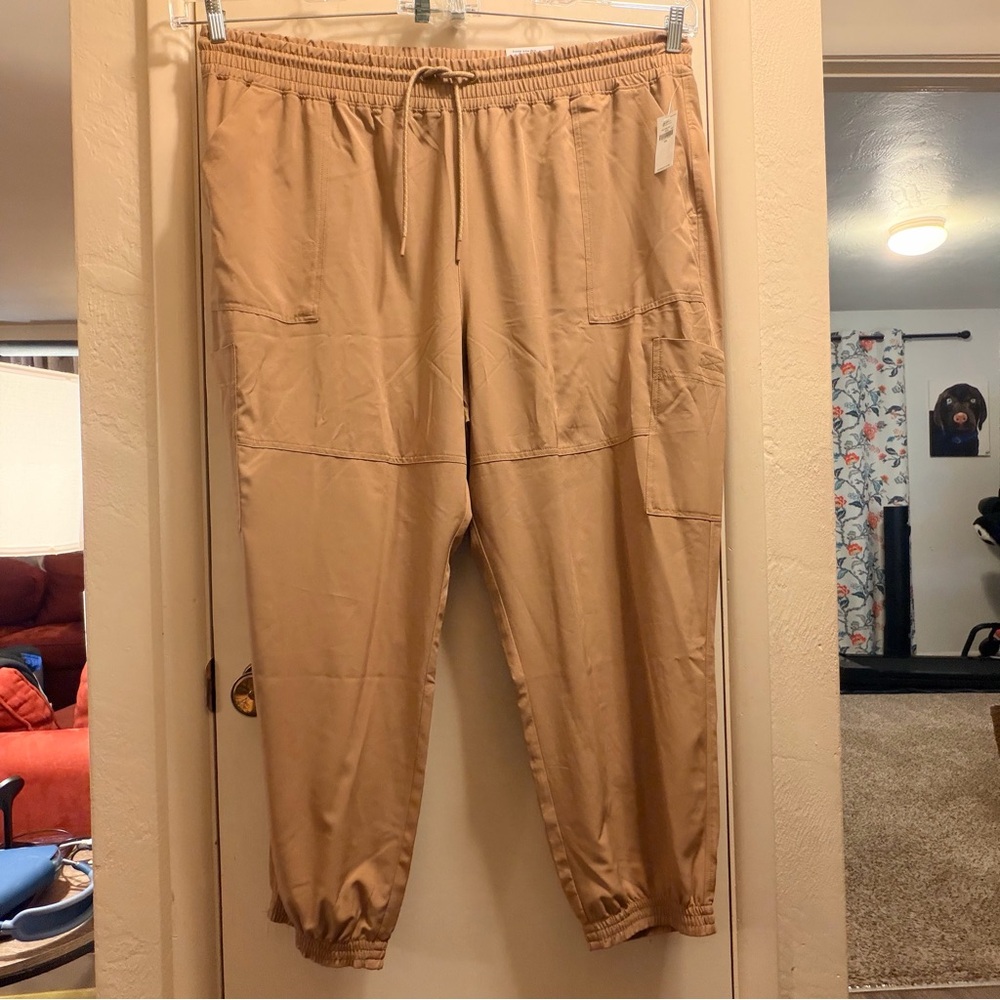 NWT Old Navy Casual Tan Jogger Pants XXL